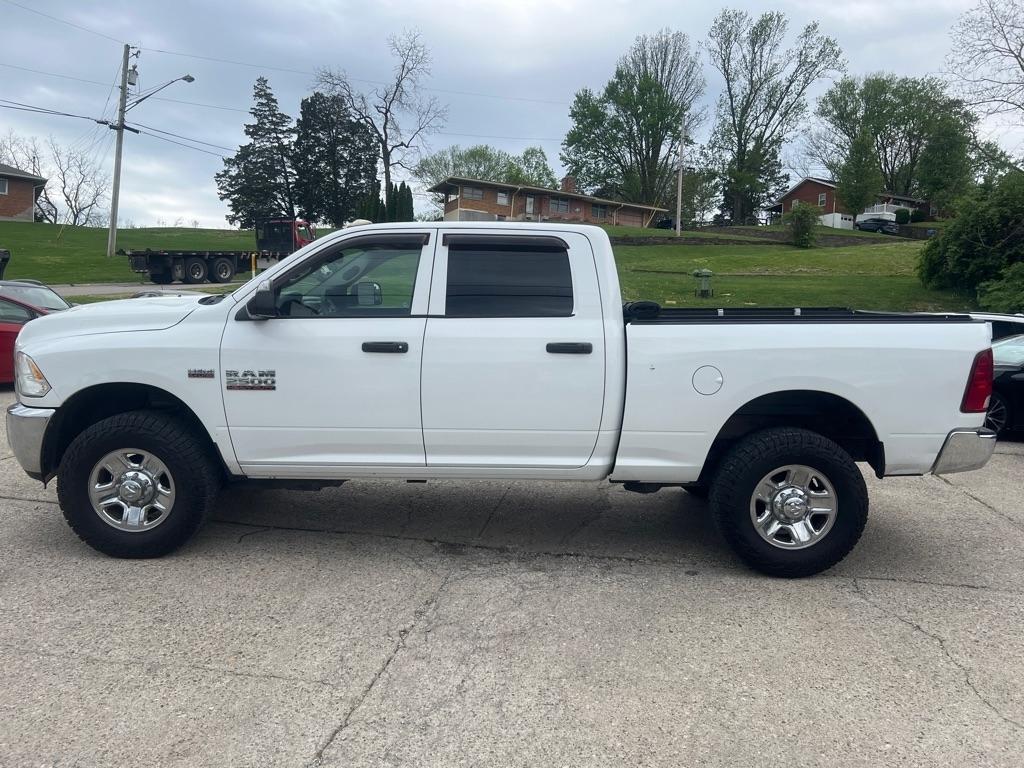 RAM 2500 Tradesman Crew Cab SWB 4WD 2016