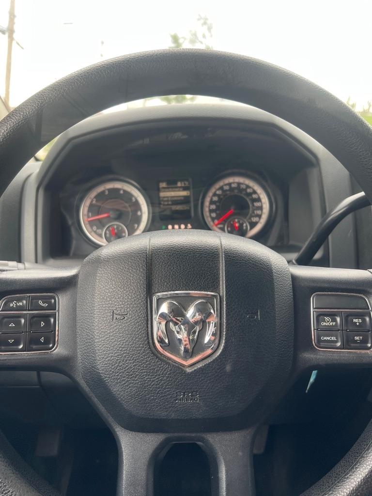 RAM 2500 Tradesman Crew Cab SWB 4WD 2016