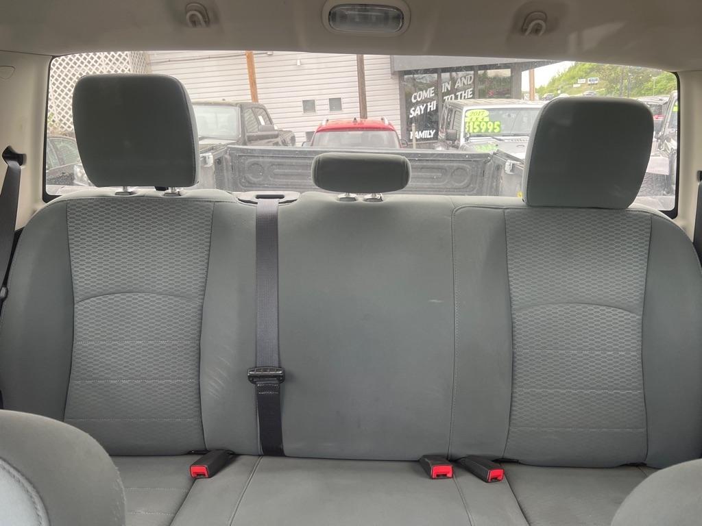 RAM 2500 Tradesman Crew Cab SWB 4WD 2016