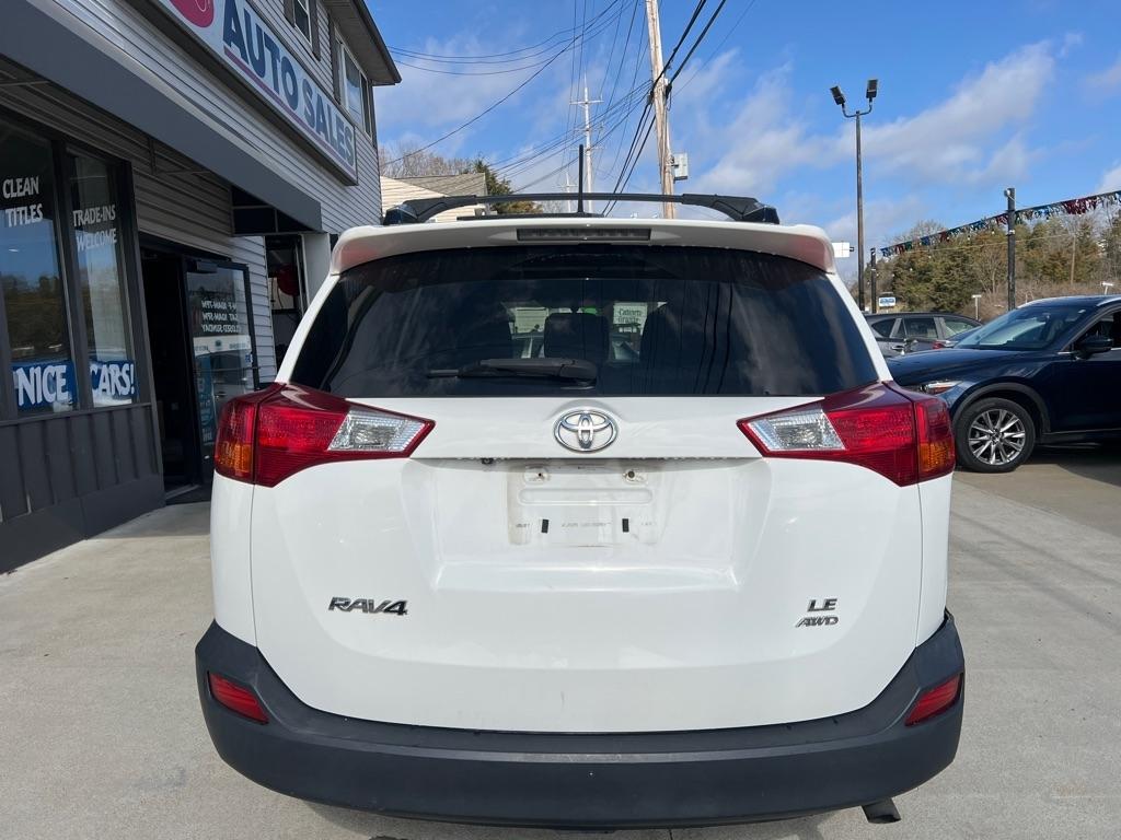 Toyota RAV4 LE AWD 2015