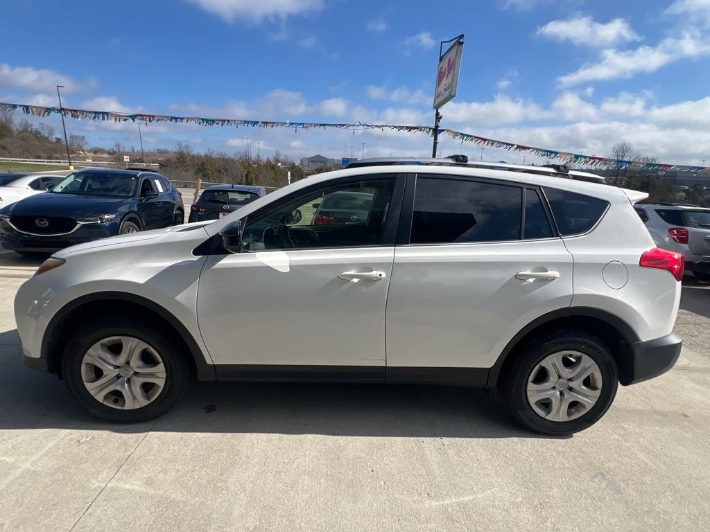 Toyota RAV4 LE AWD 2015