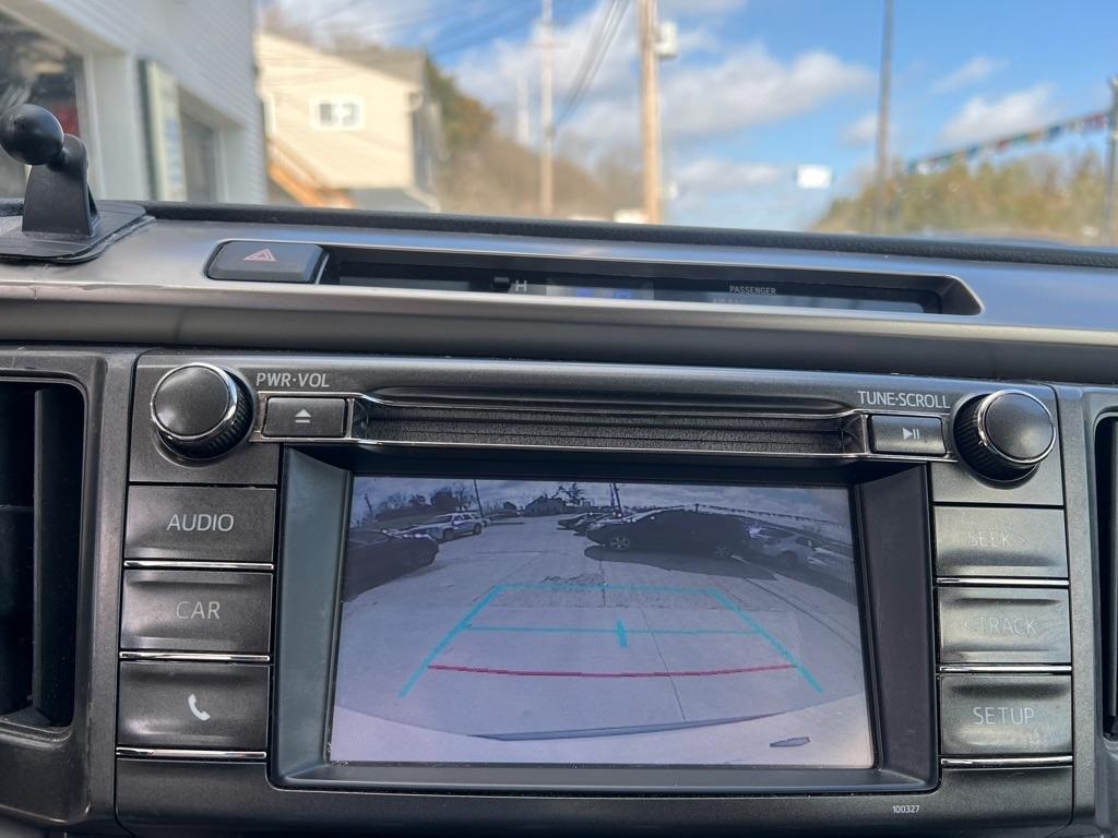 Toyota RAV4 LE AWD 2015