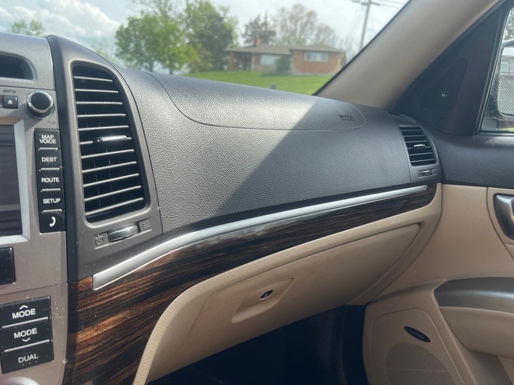 Hyundai Santa Fe Limited 2.4 FWD 2011