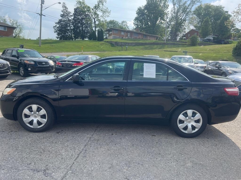 Toyota Camry SE 5-Spd AT 2009