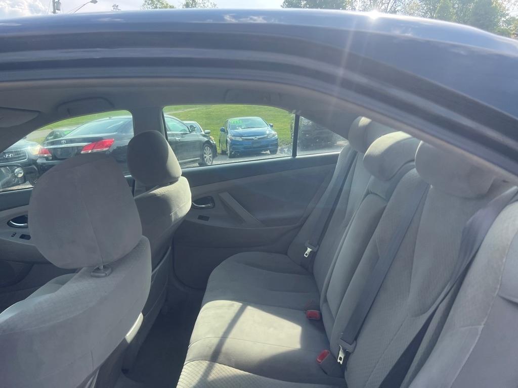 Toyota Camry SE 5-Spd AT 2009