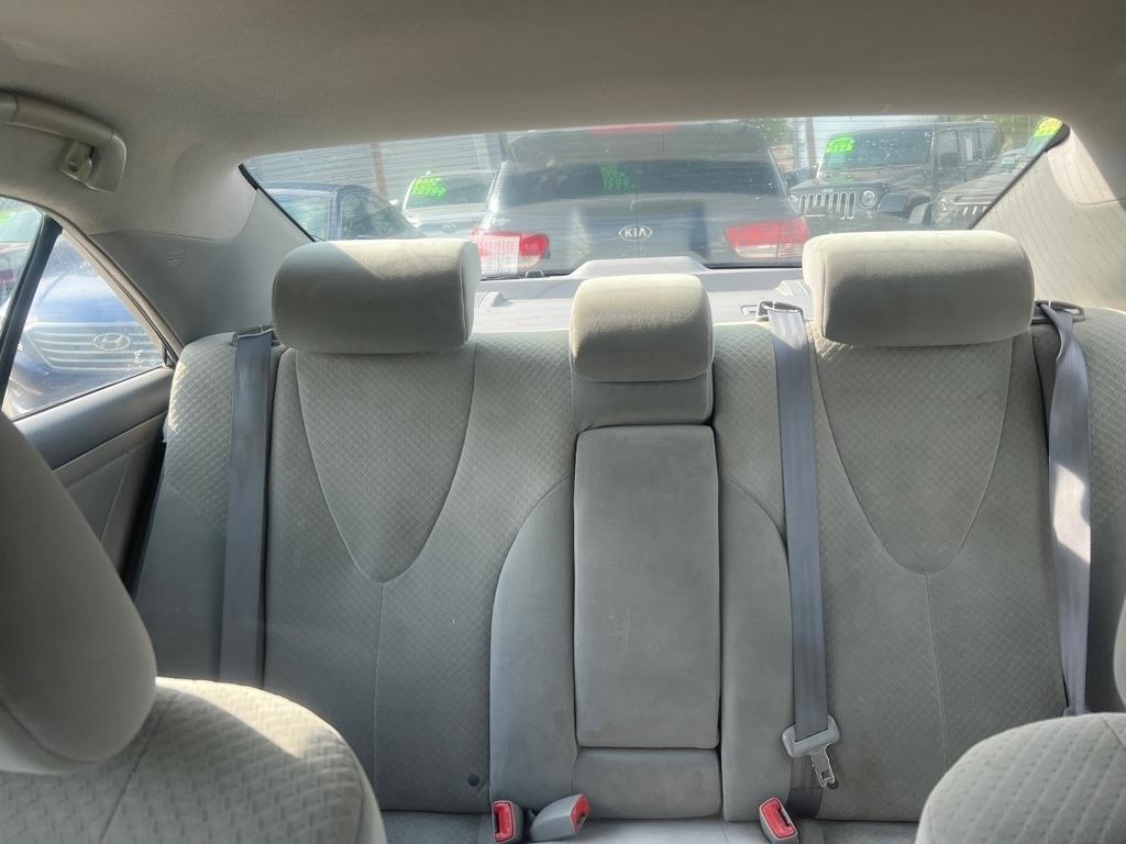 Toyota Camry SE 5-Spd AT 2009