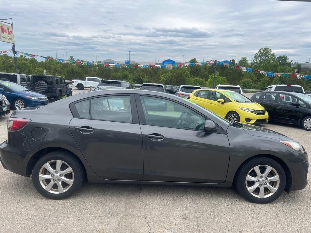 Mazda MAZDA3 i Touring 4-door 2011