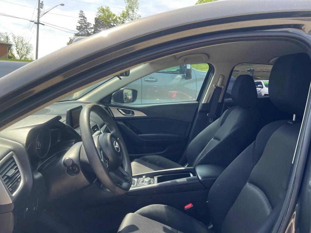Mazda MAZDA3 i Sport AT 4-Door 2017