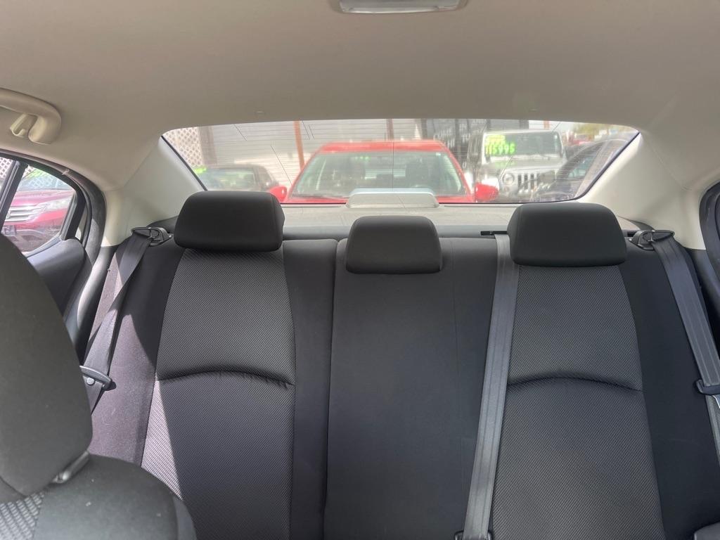 Mazda MAZDA3 i Sport AT 4-Door 2017