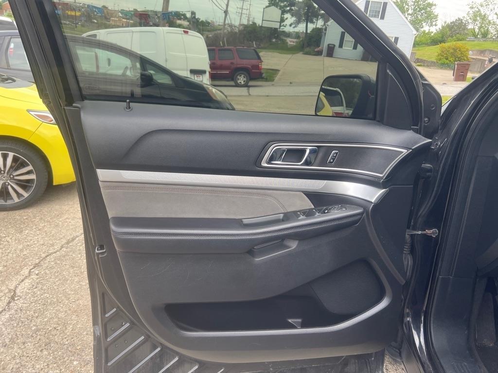 Ford Explorer XLT 4WD 2017