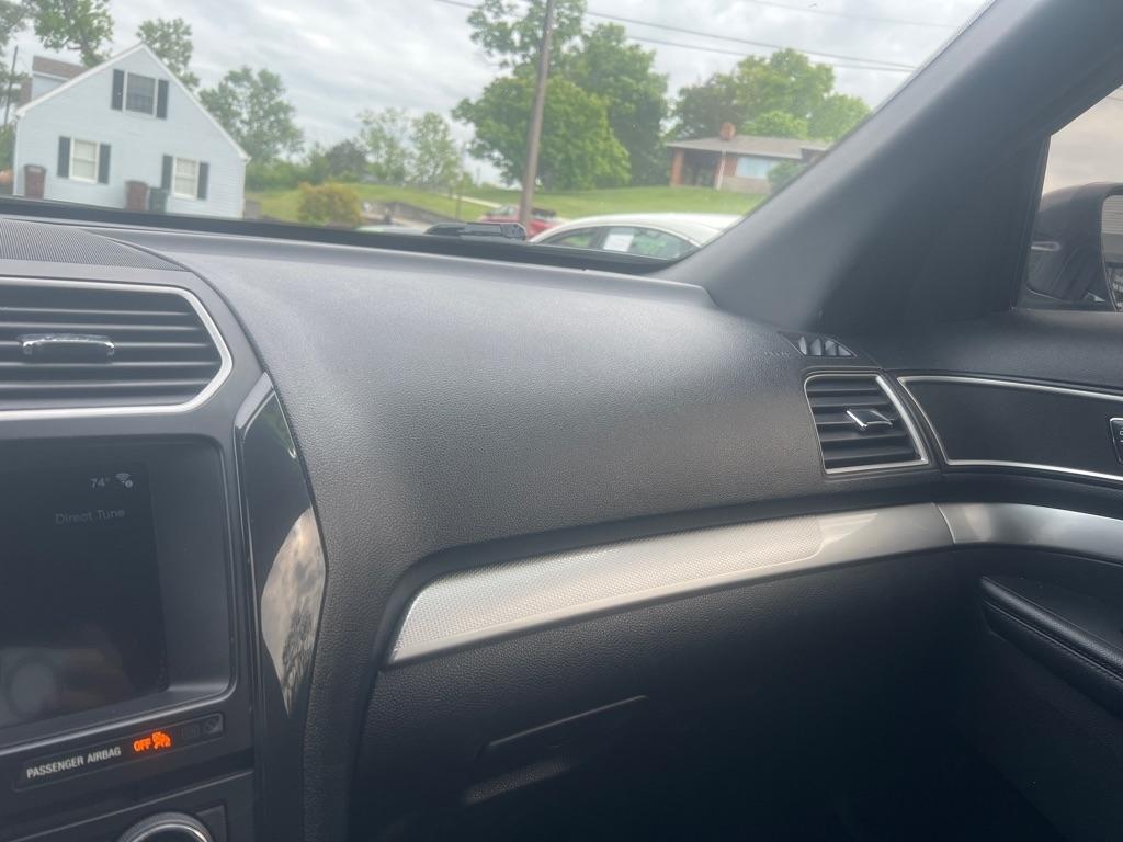 Ford Explorer XLT 4WD 2017