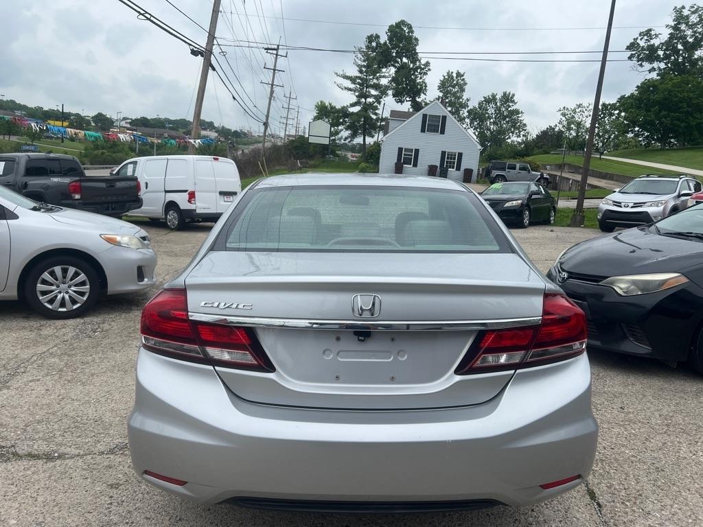 Honda Civic LX Sedan 5-Speed AT 2013