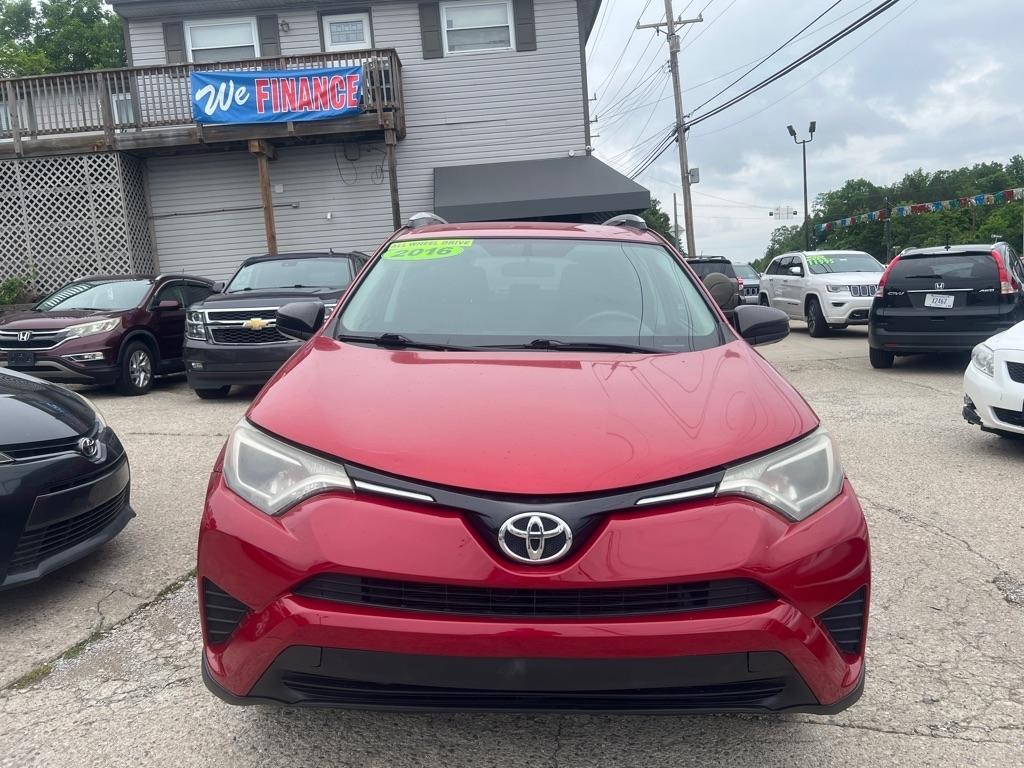 Toyota RAV4 LE AWD 2016