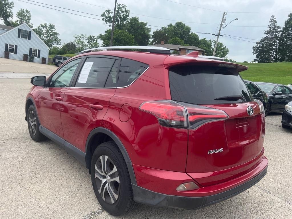 Toyota RAV4 LE AWD 2016