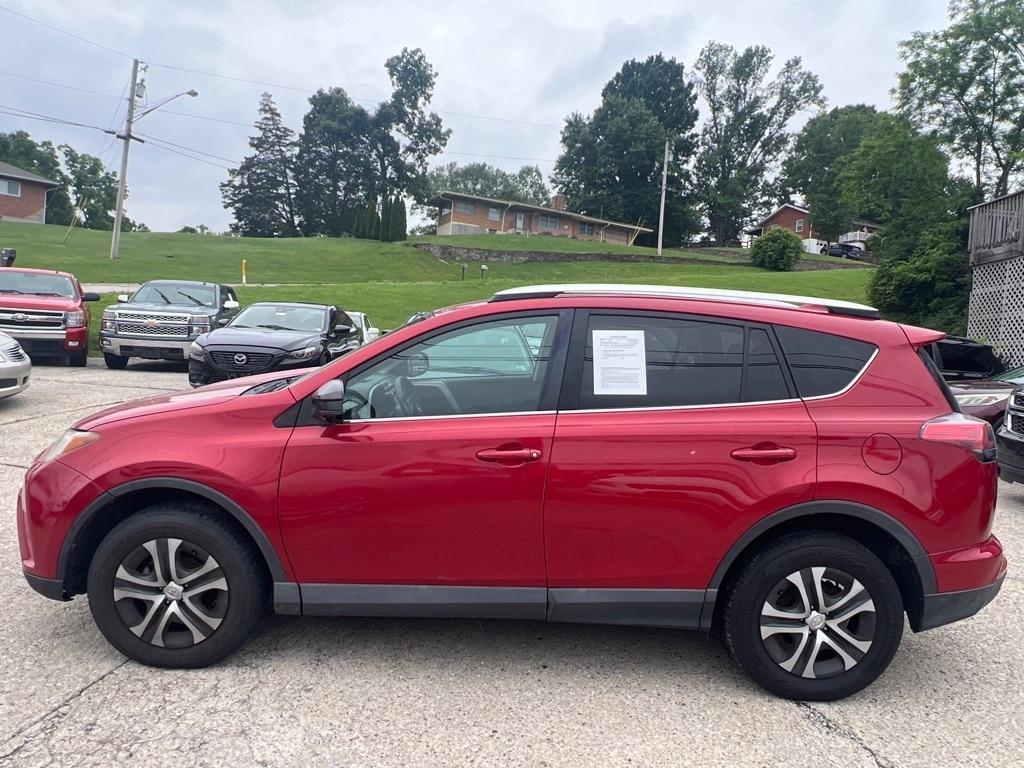 Toyota RAV4 LE AWD 2016