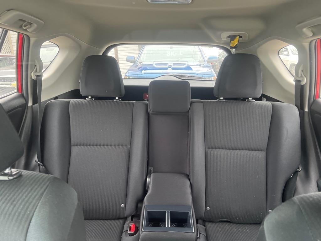 Toyota RAV4 LE AWD 2016