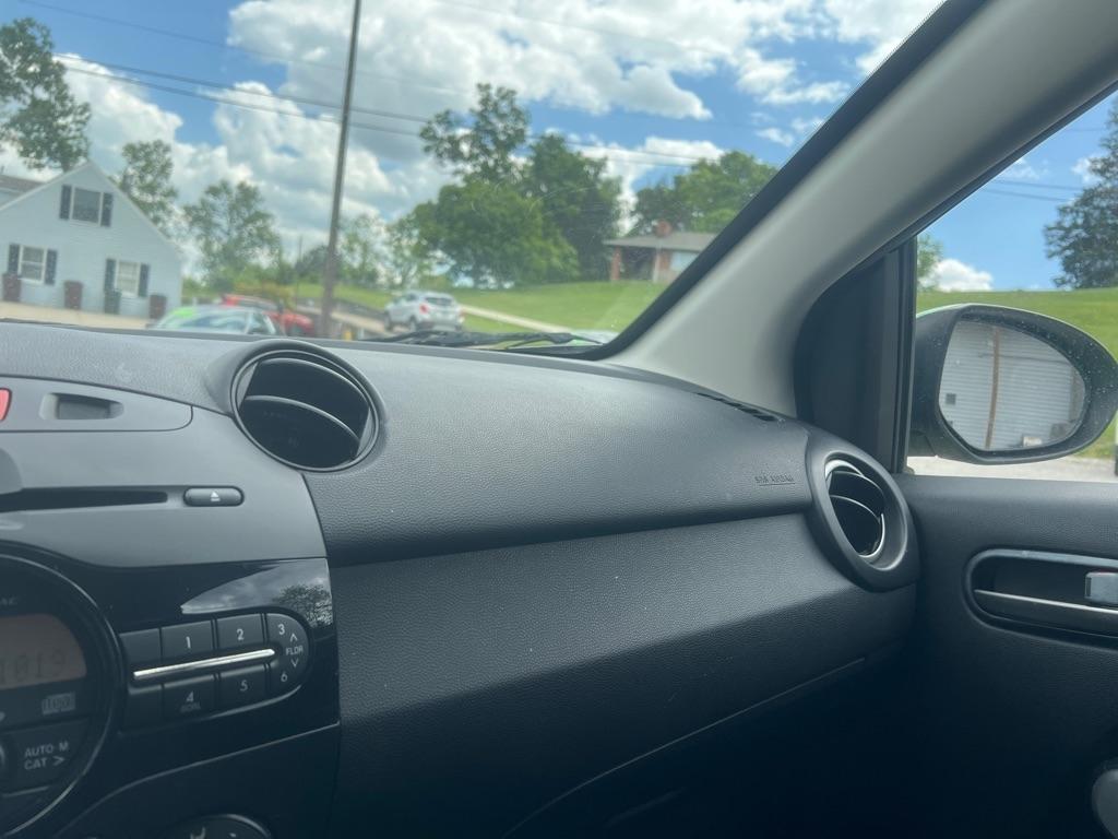 Mazda MAZDA2 Sport 2013