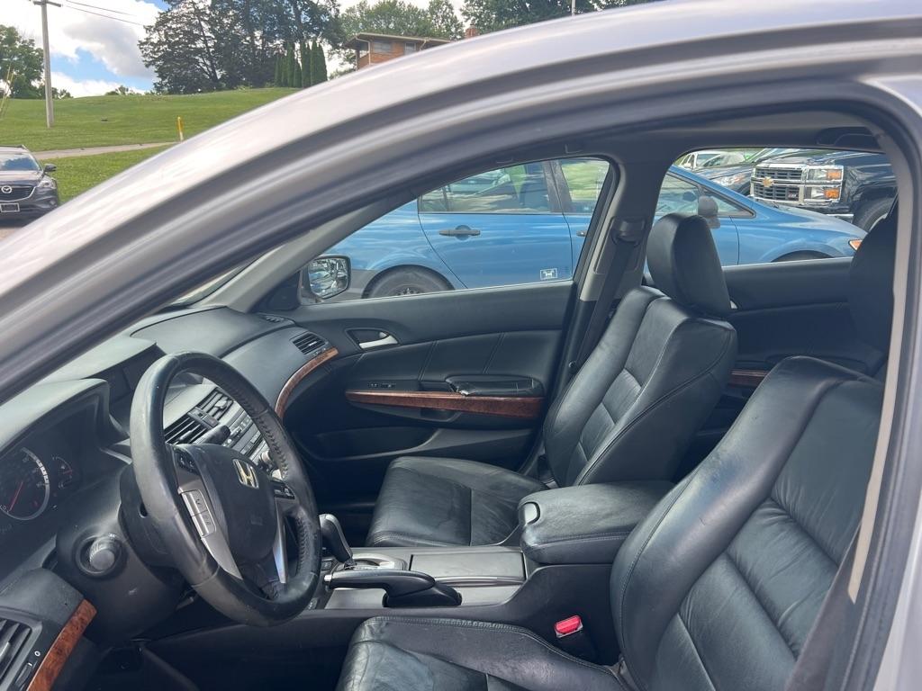 Honda Accord EX-L Sedan AT 2011