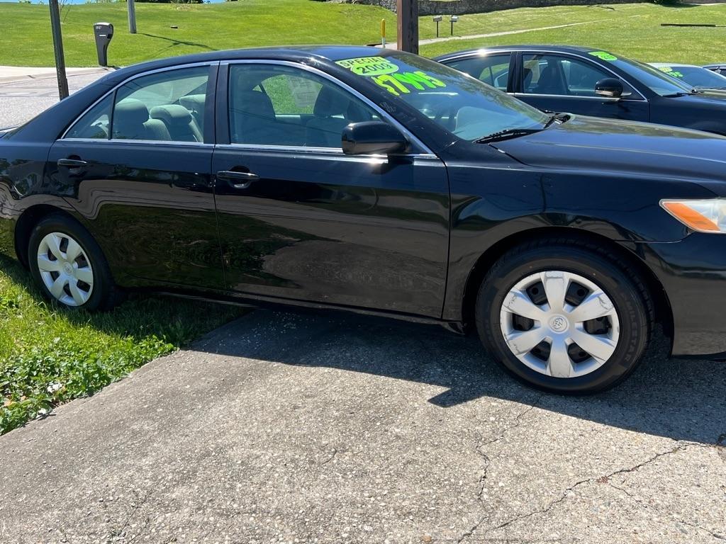 Toyota Camry SE 5-Spd AT 2009