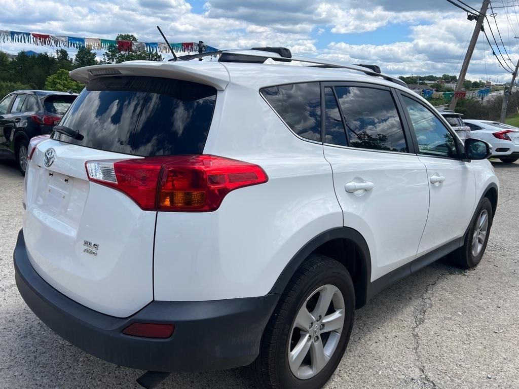 Toyota RAV4 XLE AWD 2014
