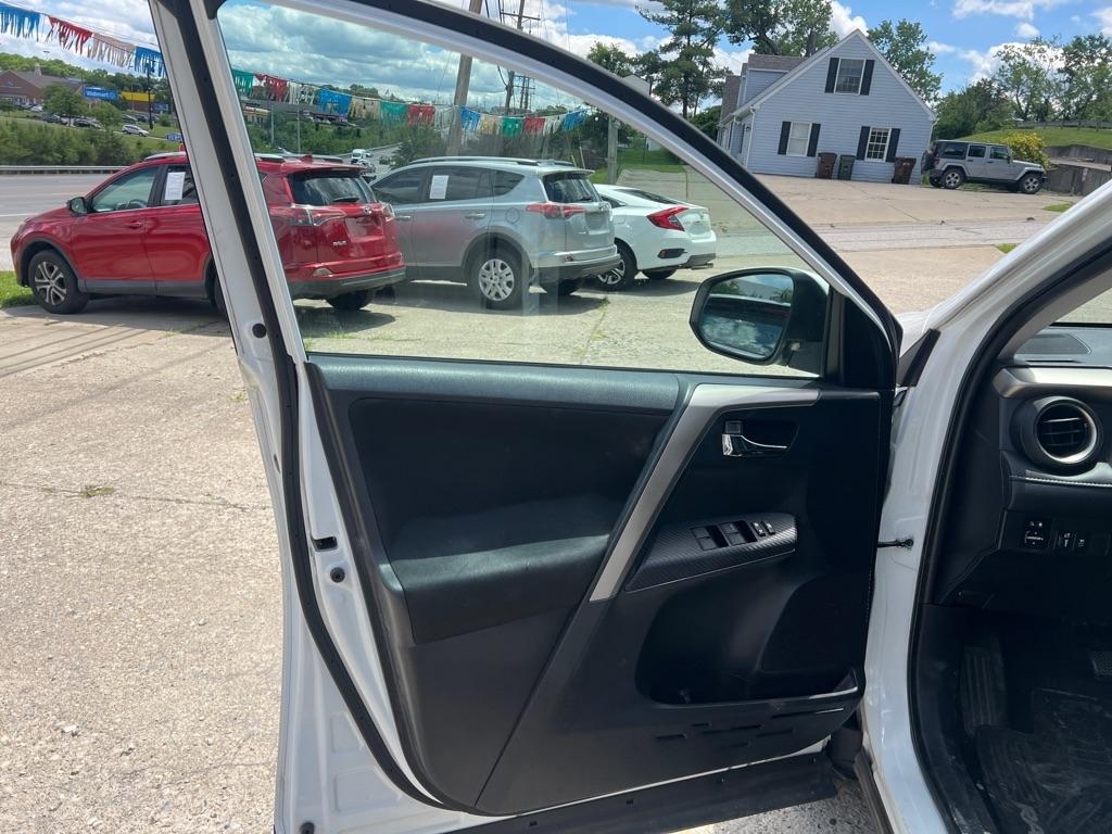 Toyota RAV4 XLE AWD 2014