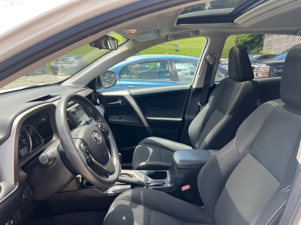 Toyota RAV4 XLE AWD 2014