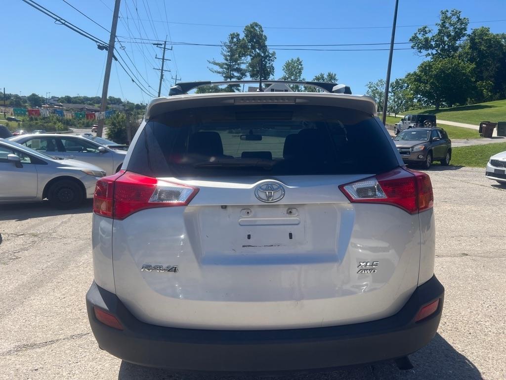 Toyota RAV4 XLE AWD 2013
