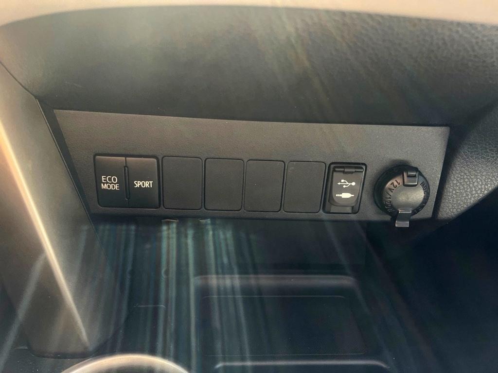 Toyota RAV4 XLE AWD 2013