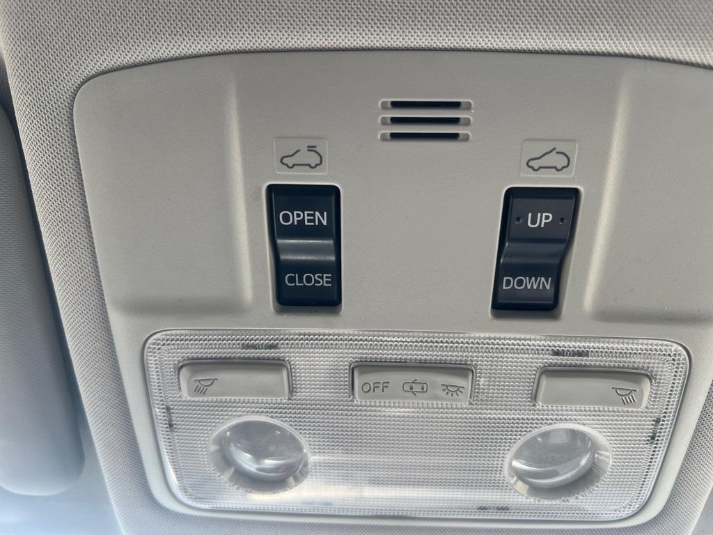 Toyota RAV4 XLE AWD 2013