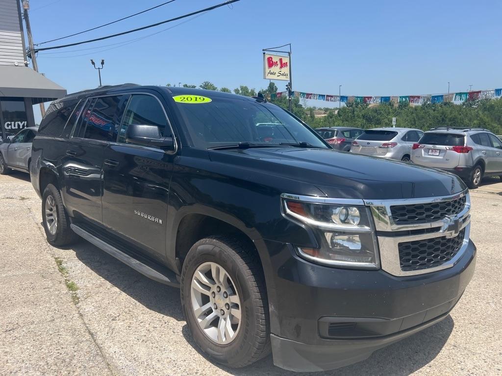 Chevrolet Suburban LT 4WD 2019