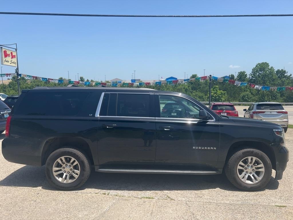 Chevrolet Suburban LT 4WD 2019