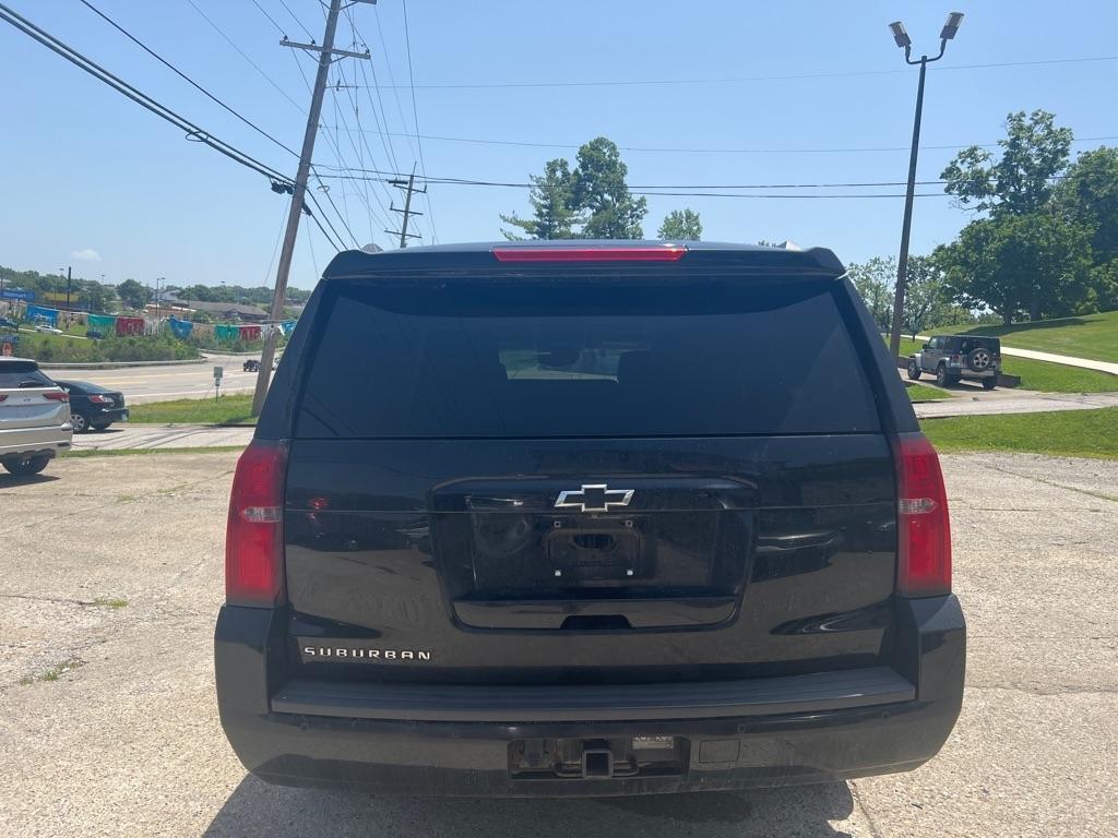 Chevrolet Suburban LT 4WD 2019