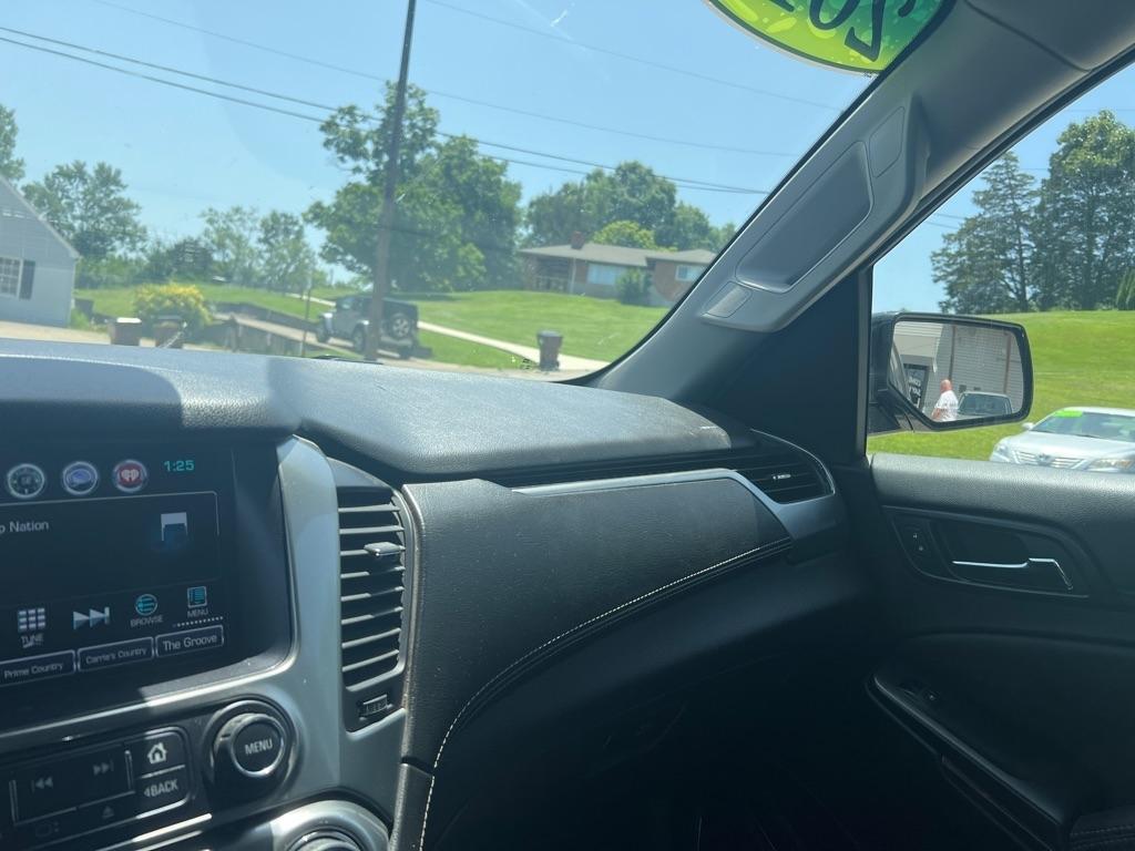 Chevrolet Suburban LT 4WD 2019