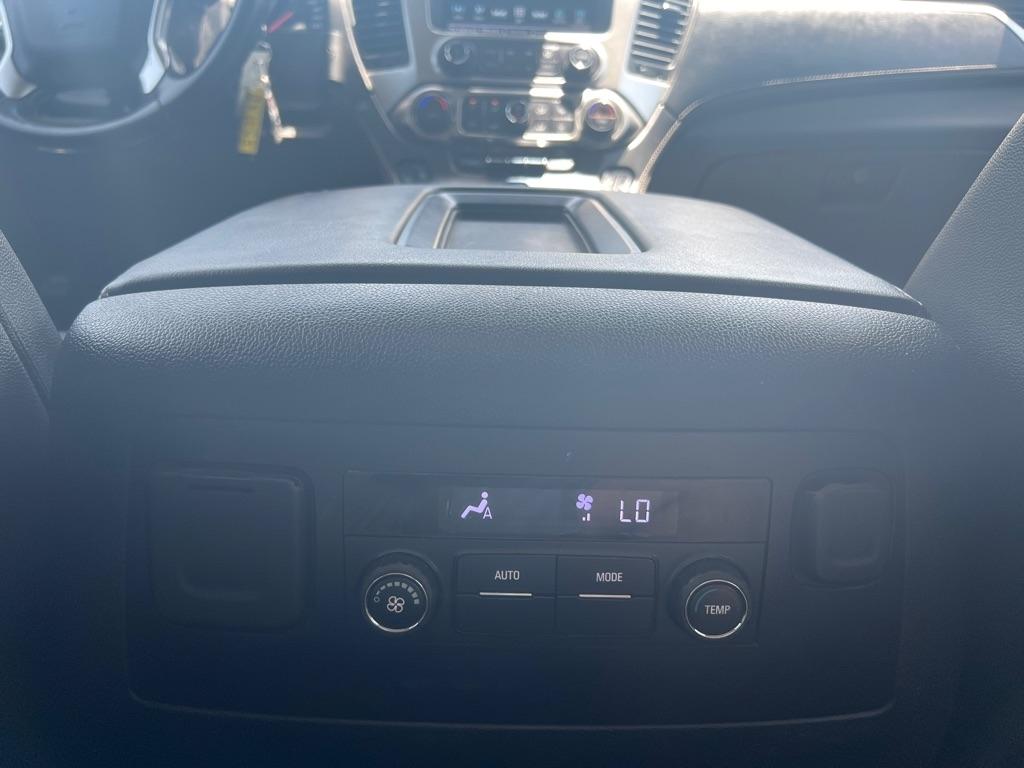 Chevrolet Suburban LT 4WD 2019