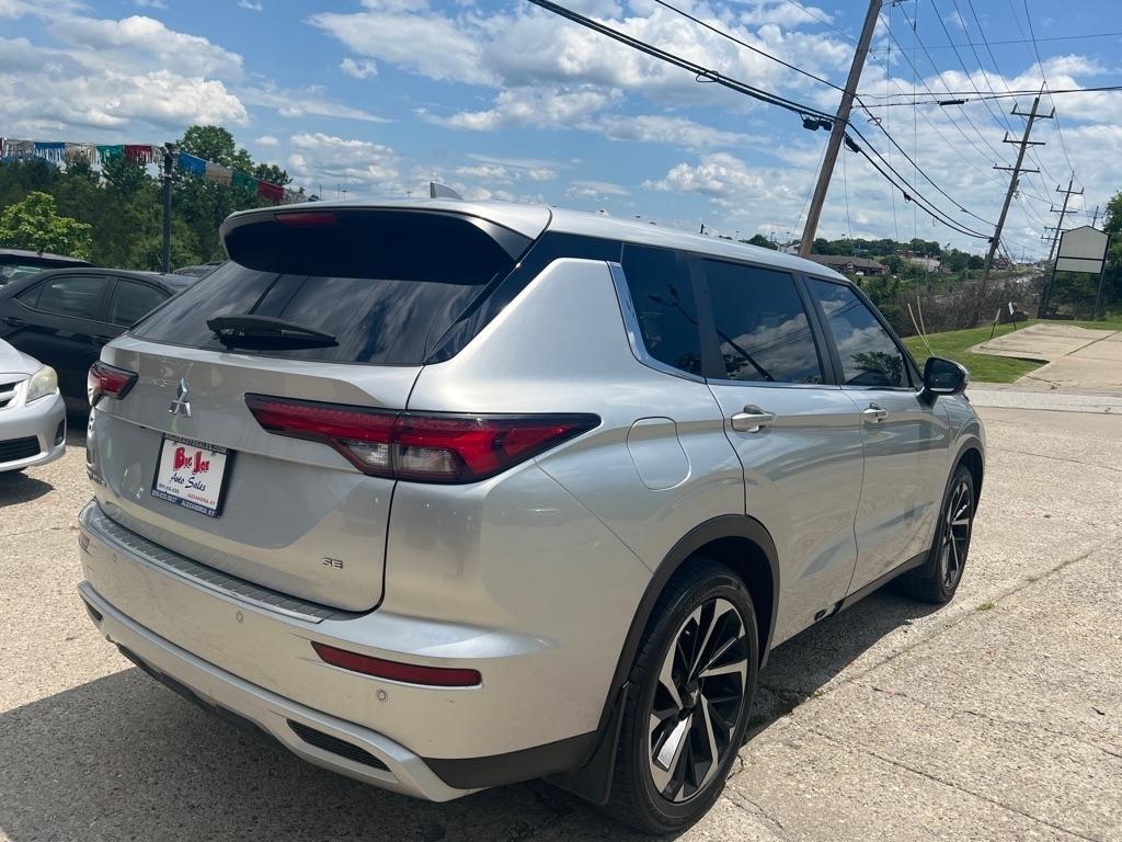 Mitsubishi Outlander SE 2WD 2022