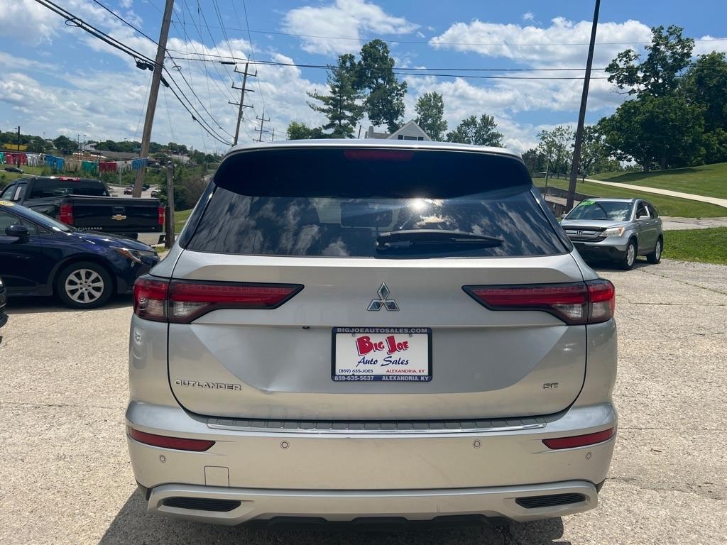 Mitsubishi Outlander SE 2WD 2022