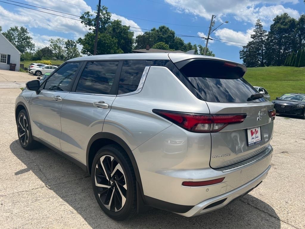 Mitsubishi Outlander SE 2WD 2022