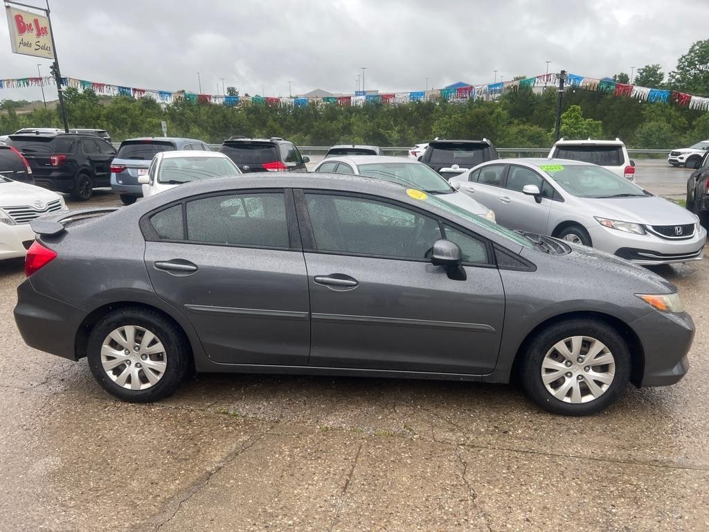 Honda Civic LX Sedan 5-Speed AT 2012