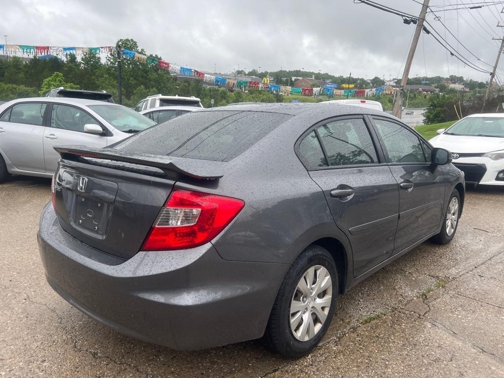 Honda Civic LX Sedan 5-Speed AT 2012