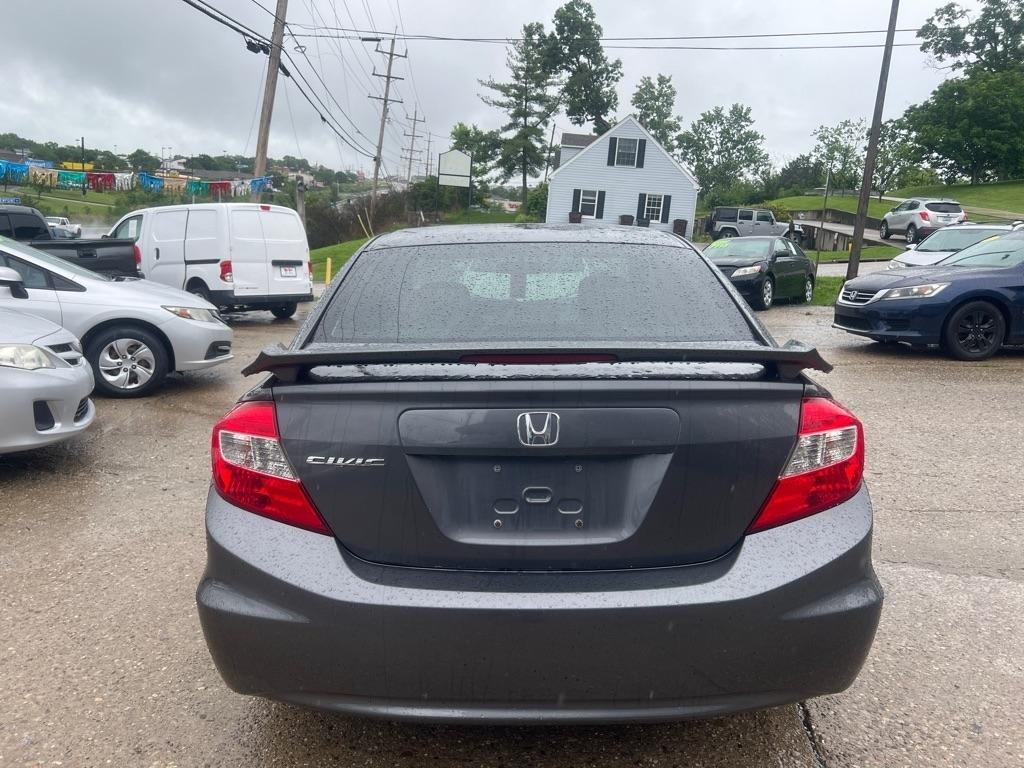 Honda Civic LX Sedan 5-Speed AT 2012
