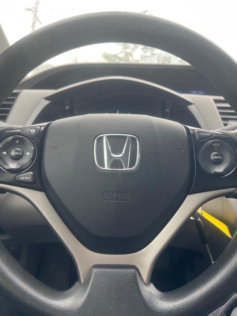 Honda Civic LX Sedan 5-Speed AT 2012