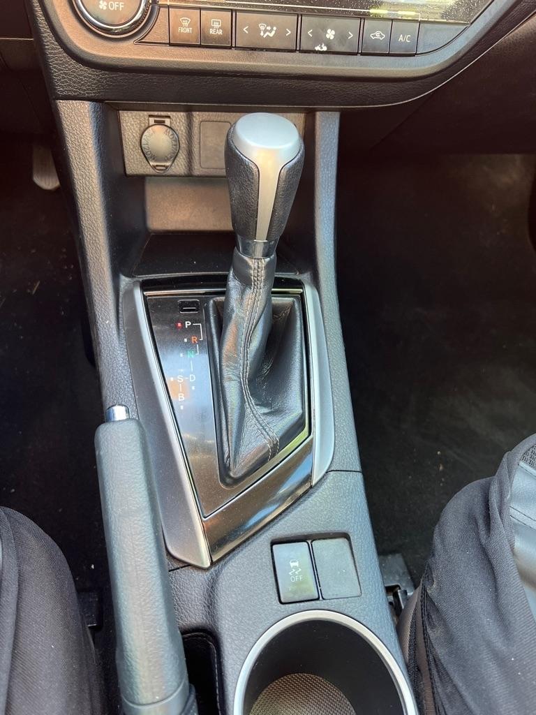 Toyota Corolla 4dr Sdn Auto LE (Natl) 2016