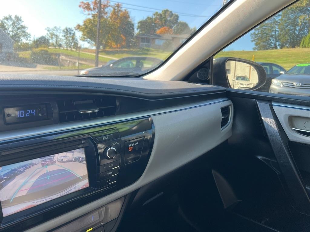 Toyota Corolla 4dr Sdn Auto LE (Natl) 2016