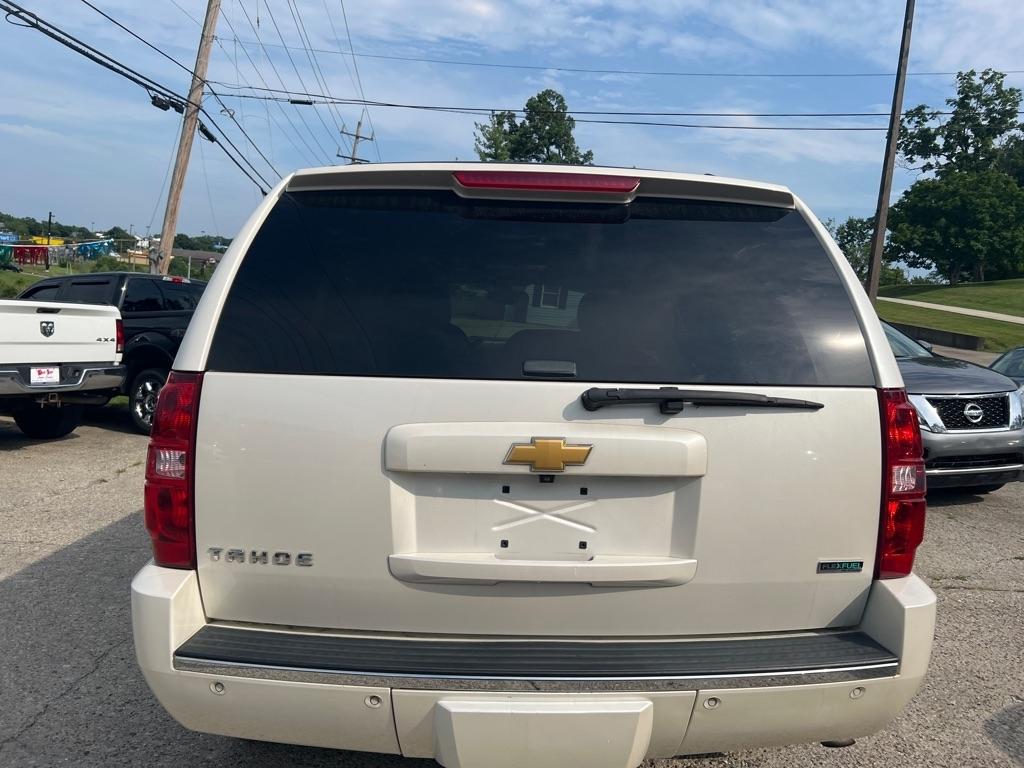 Chevrolet Tahoe LTZ 4WD 2012