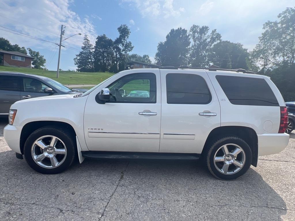 Chevrolet Tahoe LTZ 4WD 2012