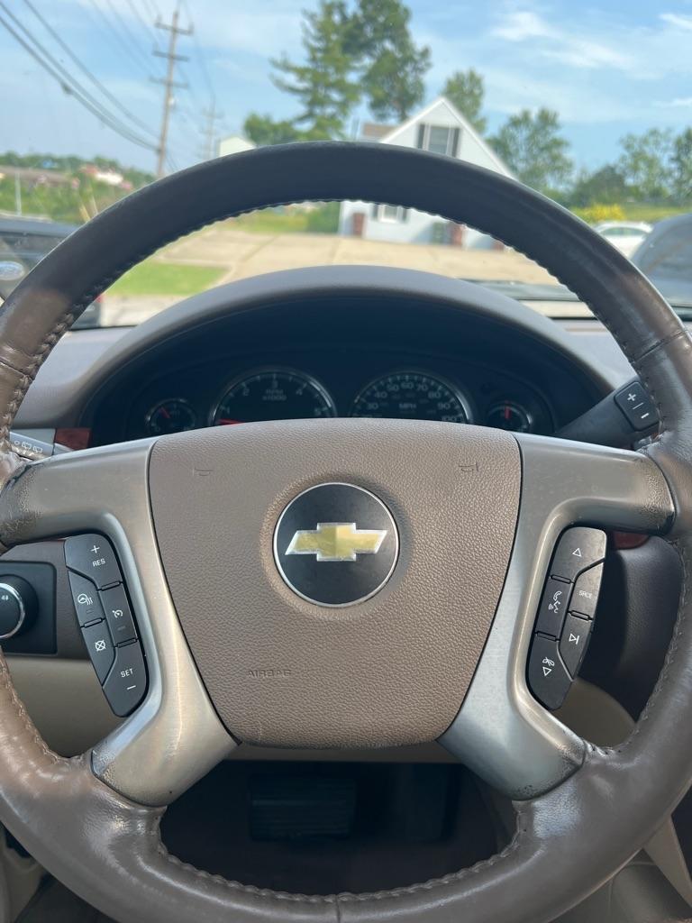 Chevrolet Tahoe LTZ 4WD 2012