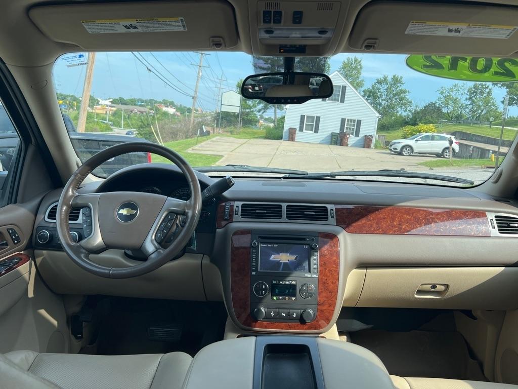 Chevrolet Tahoe LTZ 4WD 2012