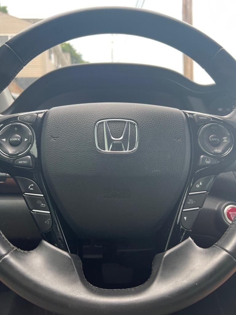 Honda Accord EX-L Sedan V6 CVT w/ Honda Sensing 6-Spd AT 2017