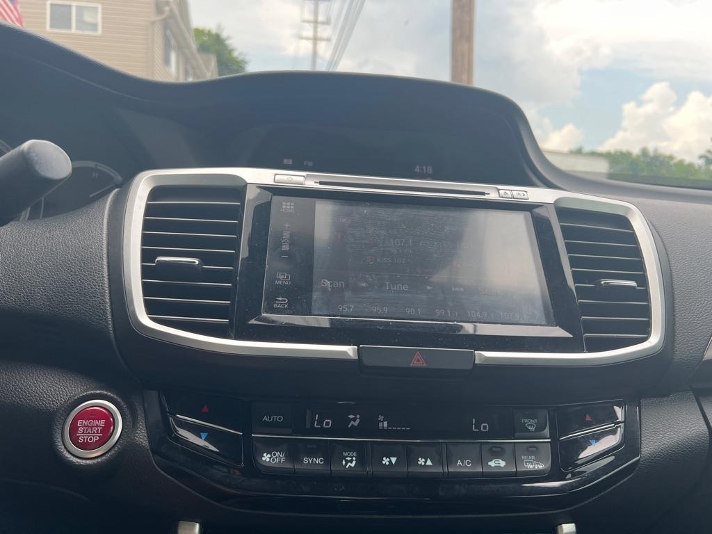 Honda Accord EX-L Sedan V6 CVT w/ Honda Sensing 6-Spd AT 2017