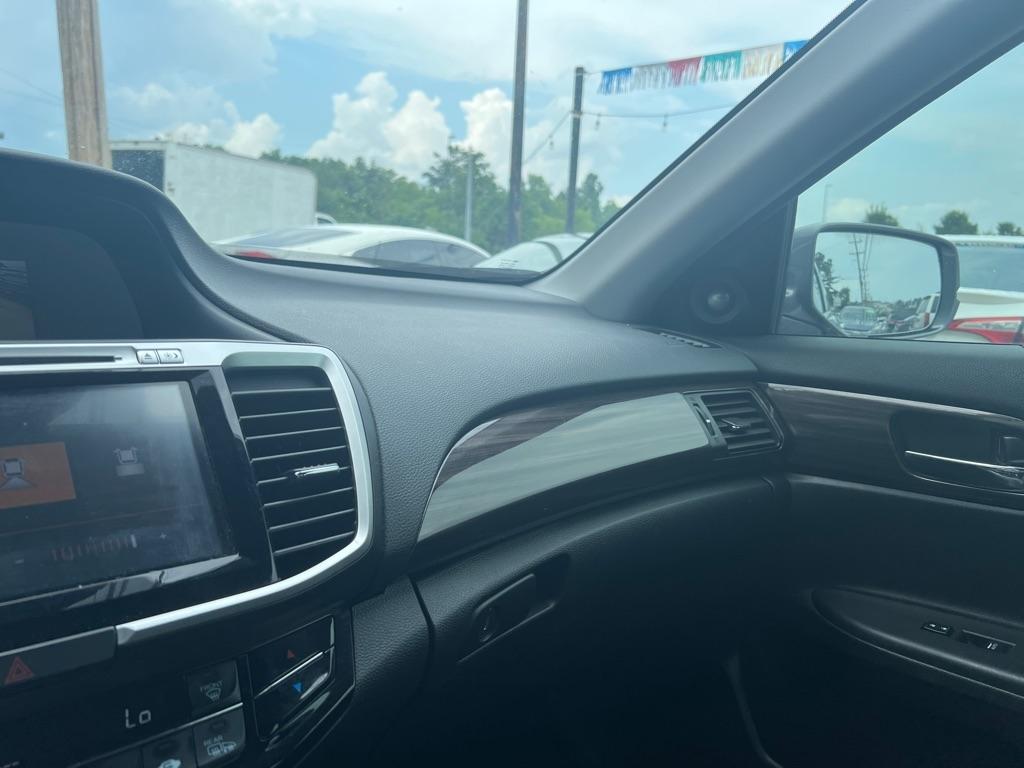 Honda Accord EX-L Sedan V6 CVT w/ Honda Sensing 6-Spd AT 2017